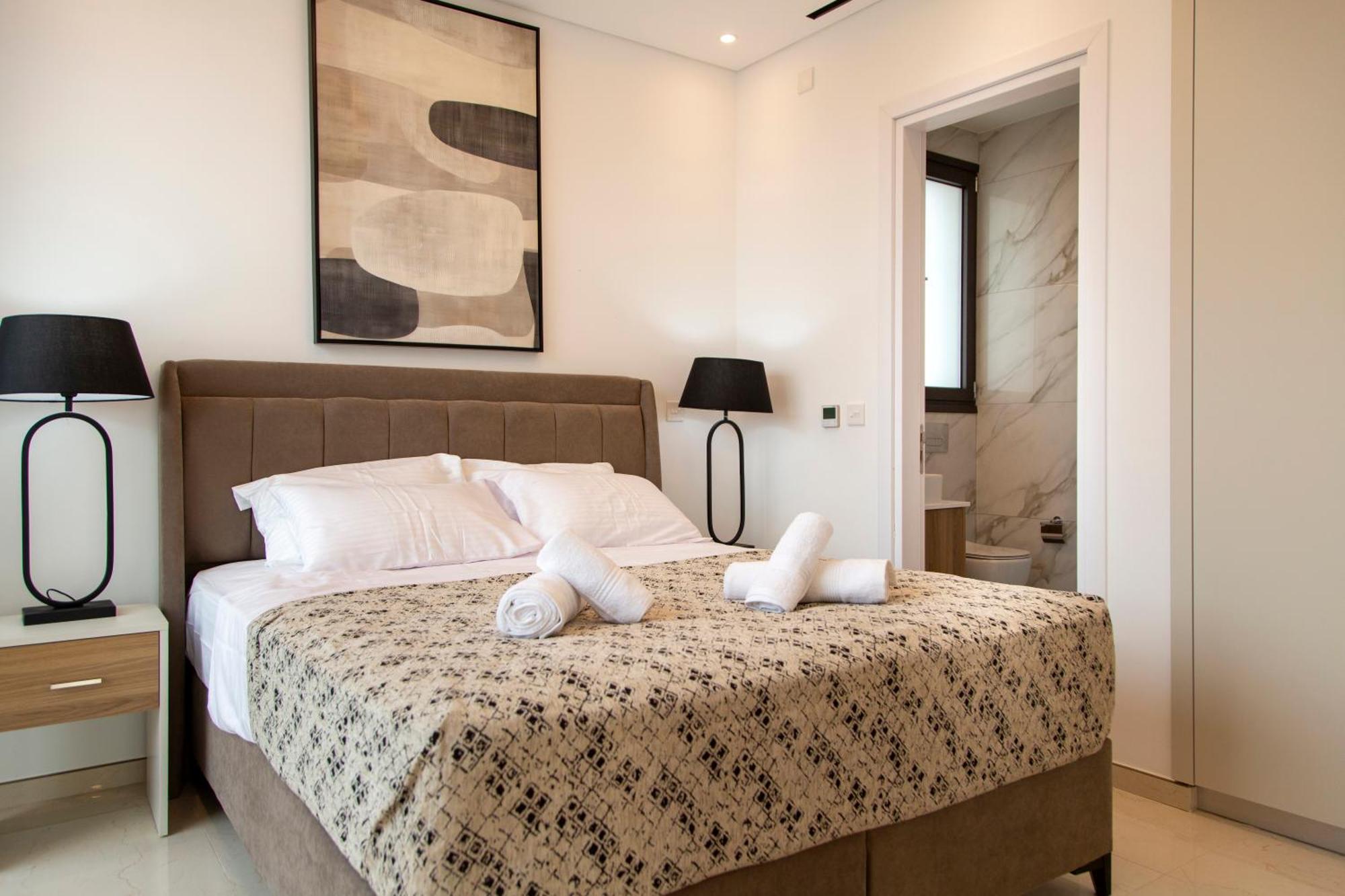 Santa Barbara Seafront Villas W Jacuzzi Pool Пафос Екстериор снимка