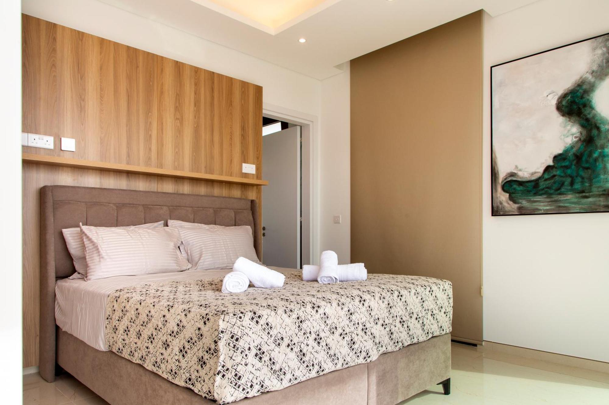Santa Barbara Seafront Villas W Jacuzzi Pool Пафос Екстериор снимка