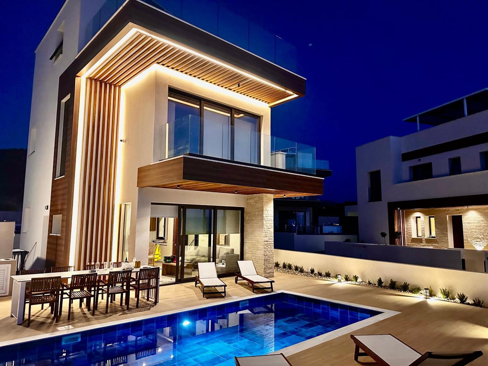 Santa Barbara Seafront Villas W Jacuzzi Pool Пафос Екстериор снимка